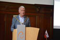 Empfang im Rathaus mit Einweihung des Gedenksteins
