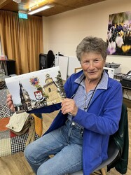 Liz von KRA präsentiert den Kalender