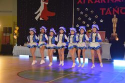 Die Tanzdarbietungen der Rintelner Tanzgarde überzeugen in der Aula einer Schule in Slawno die mehr als 200 Zuschauer. Foto: pr